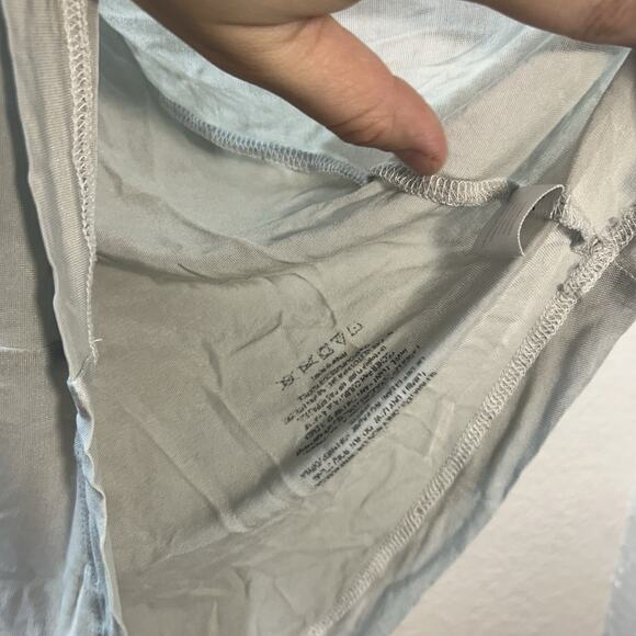 Thermasilk Base Layer Shirt Women’s Size Small Gray Ivory Silk Long Sleeve Top - Picture 3 of 7